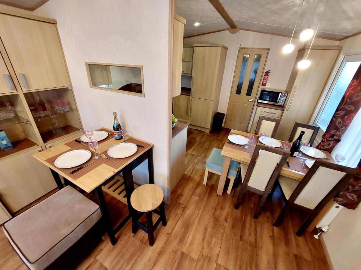 Mobilhomes 6 et 8 personnes PONT AVEN Kerlann Draps fournis Eksteriør bilde